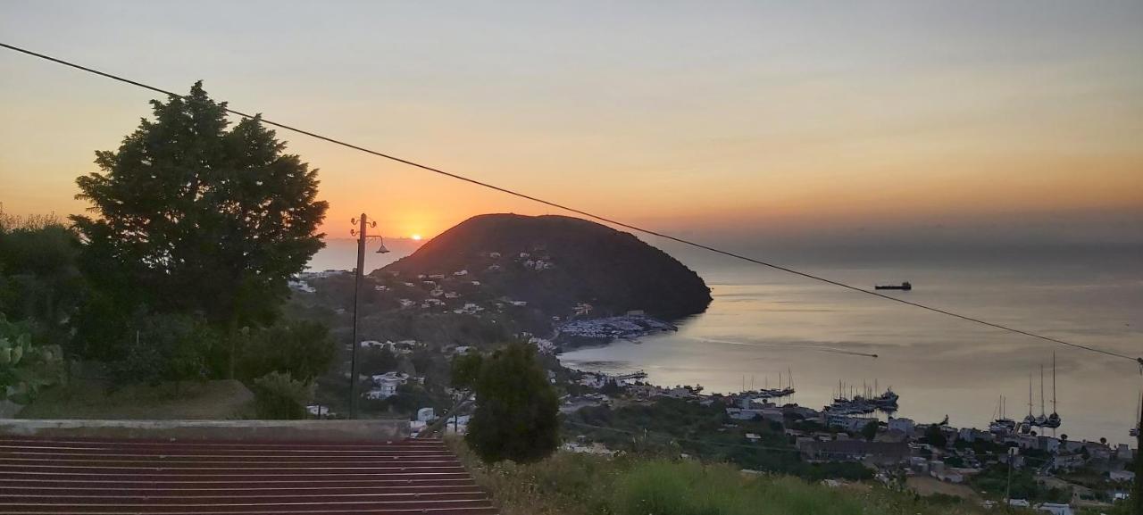 Casa Tra Cielo E Mare Bed & Breakfast Lipari  Exterior photo