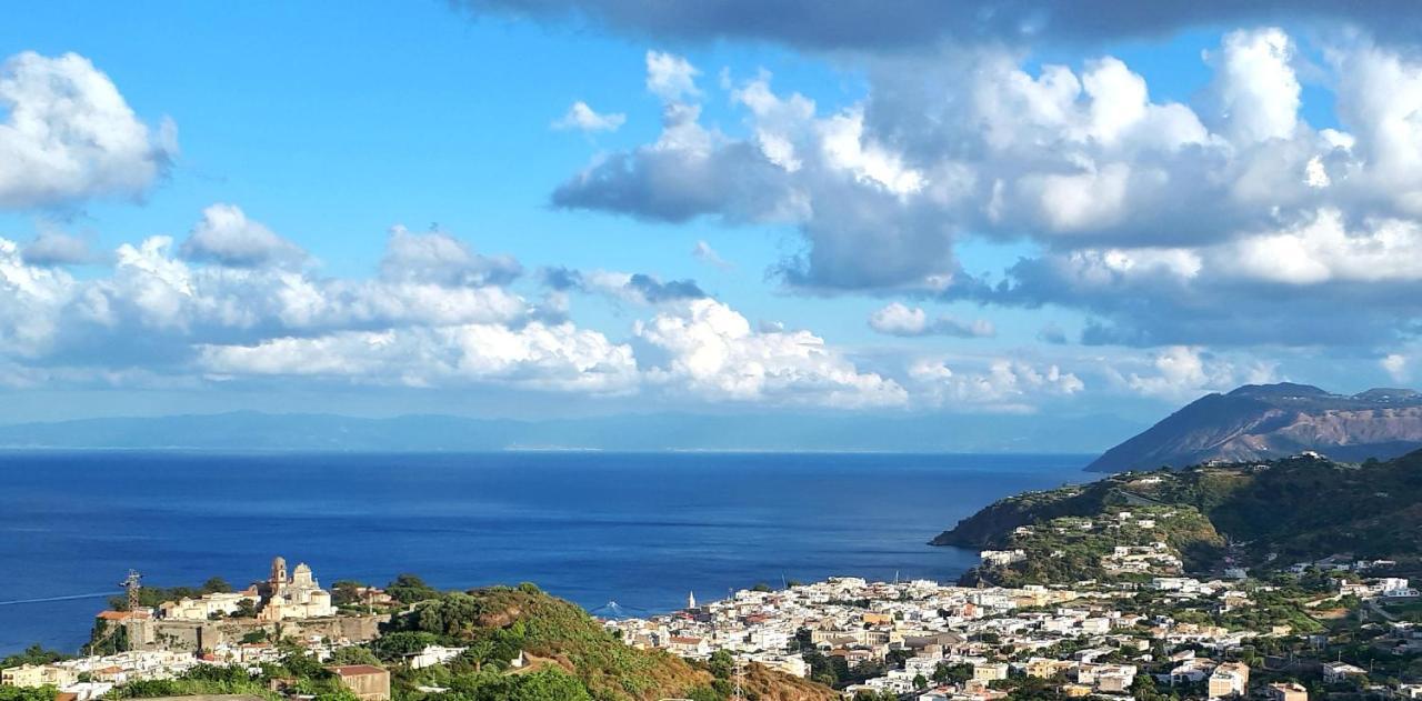 Casa Tra Cielo E Mare Bed & Breakfast Lipari  Exterior photo