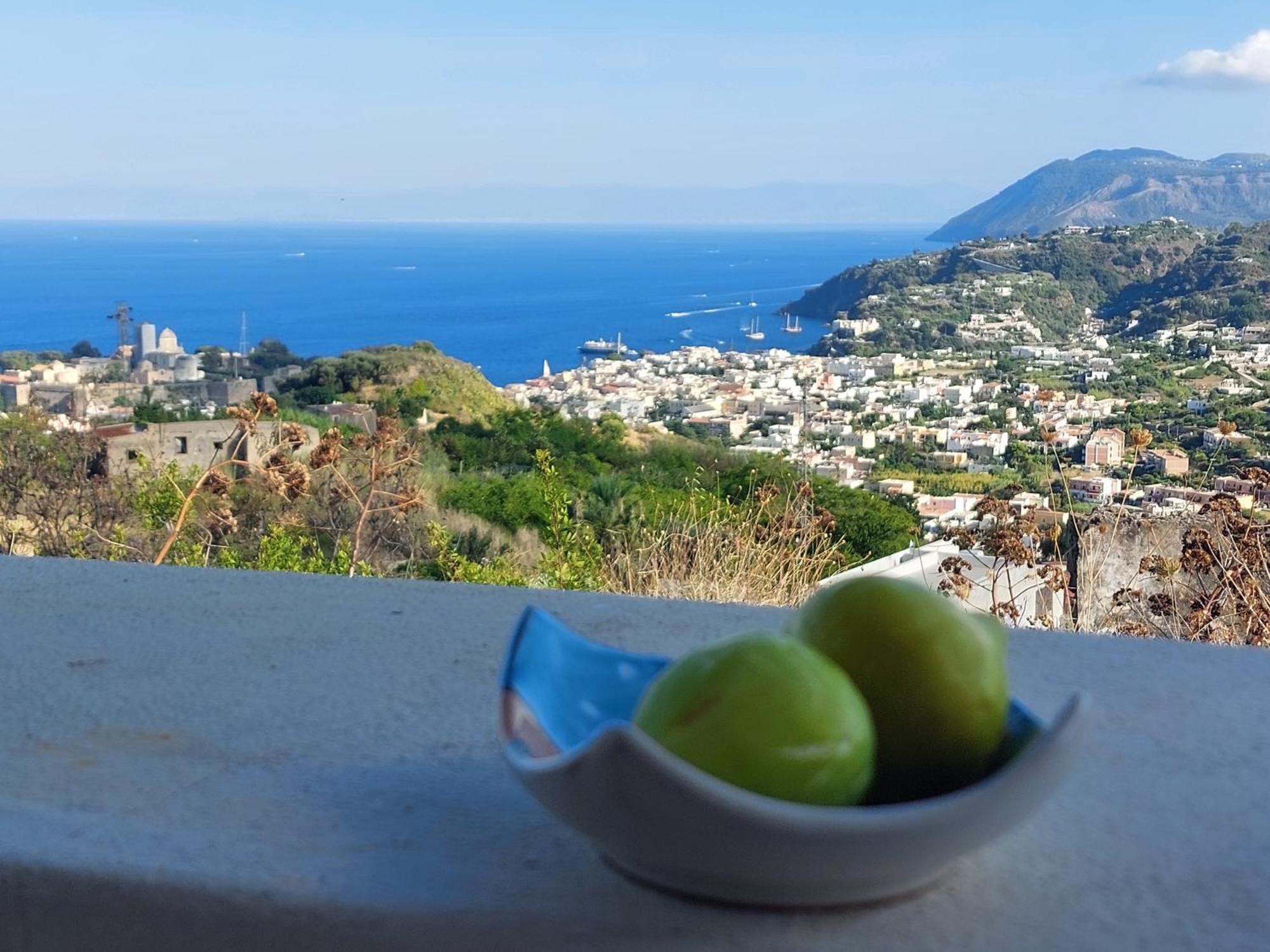 Casa Tra Cielo E Mare Bed & Breakfast Lipari  Exterior photo